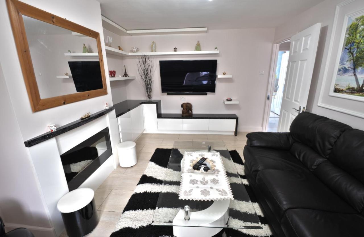 19 Shrewsbury Walk Apartment Айсълуърт Екстериор снимка
